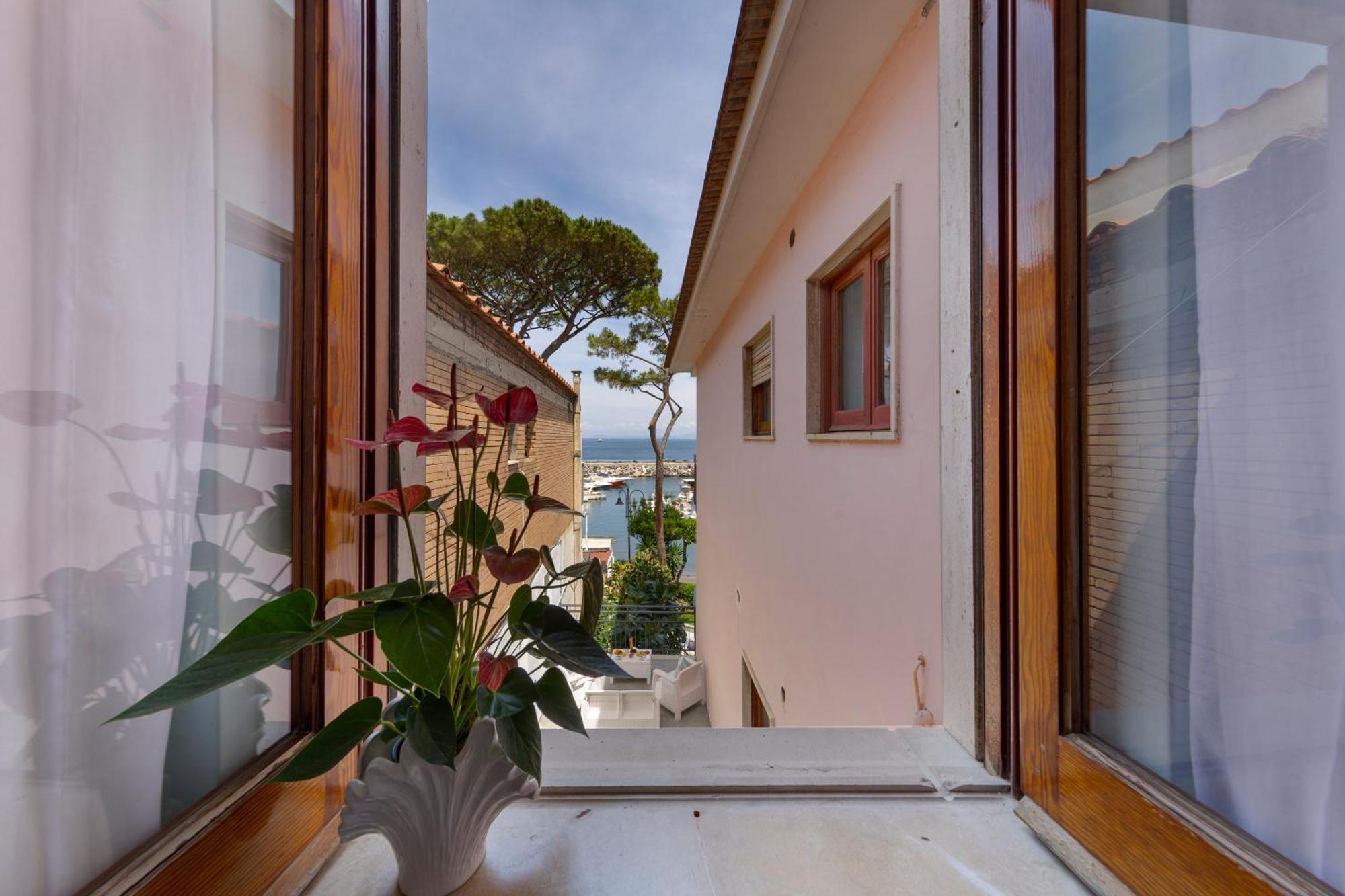 Sea Breeze Massa Lubrense
