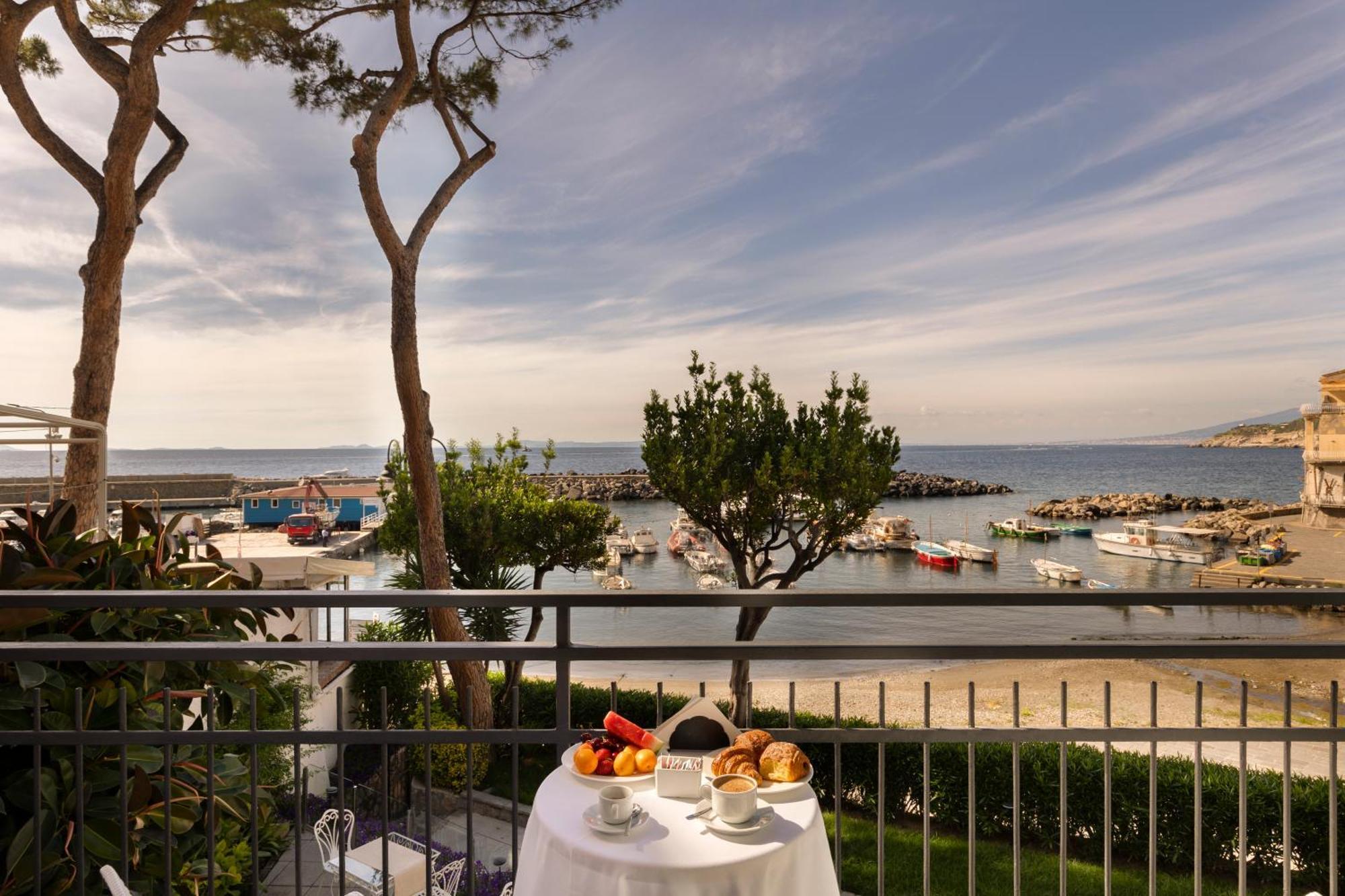 Sea Breeze Massa Lubrense